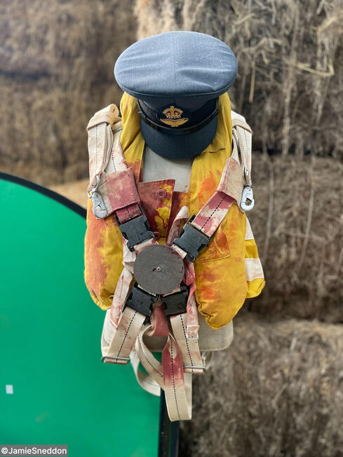 Goodtime Charlie - Mae West &amp; Observer Parachute Harness